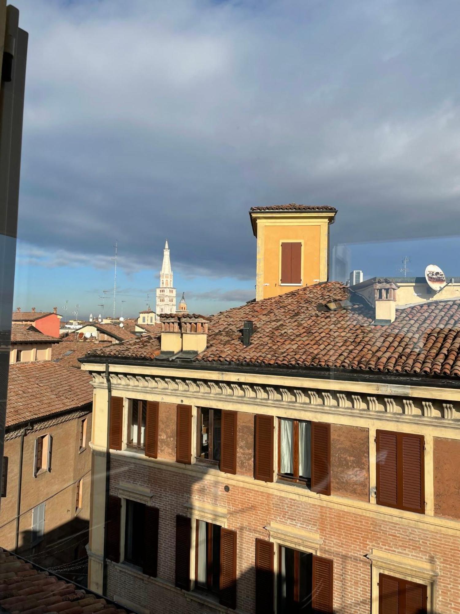 Apartamento Saragozza A Due Passi Da Piazza Grande - Wifi E Parcheggio Gratuito