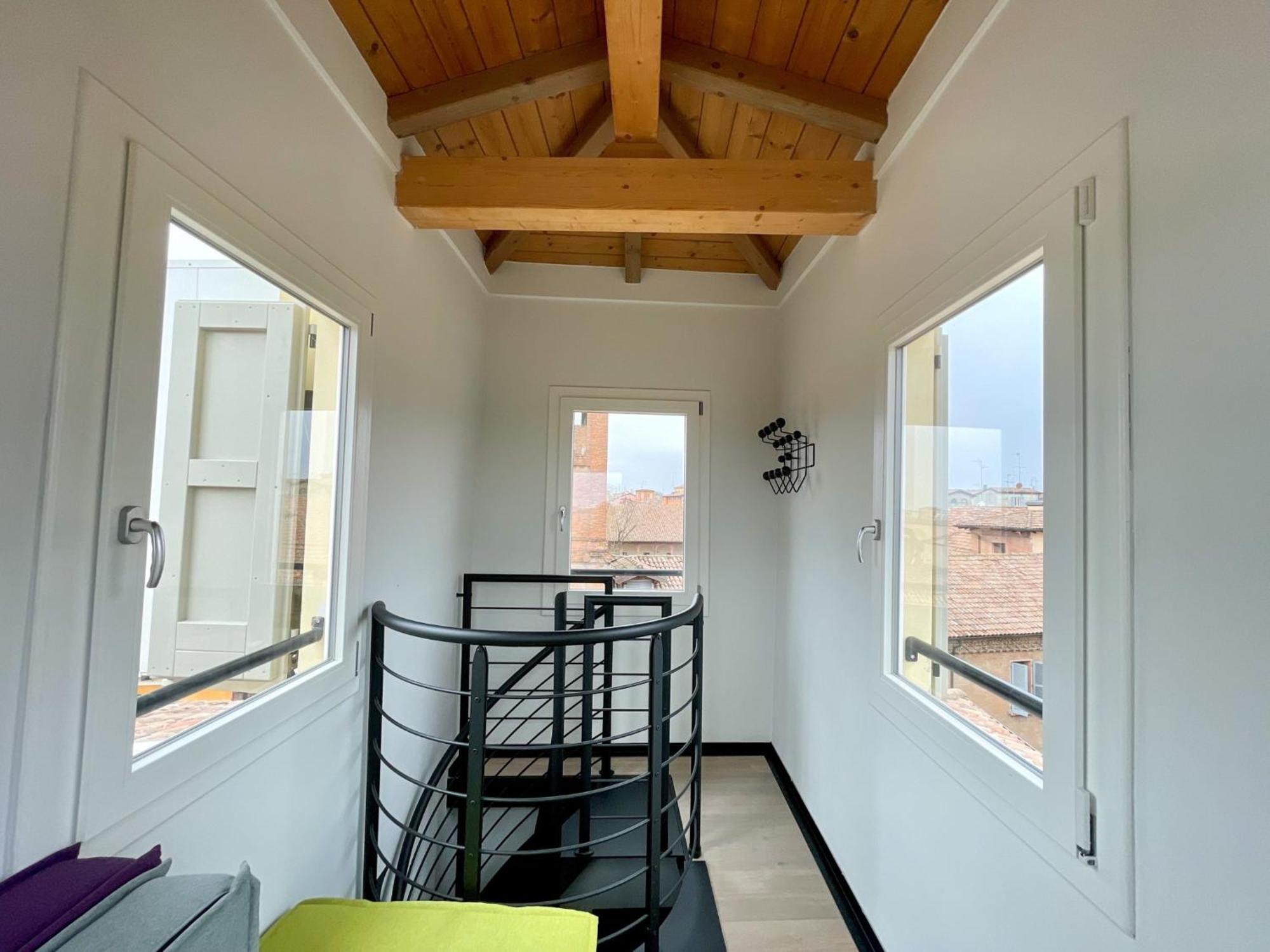 Apartamento Saragozza A Due Passi Da Piazza Grande - Wifi E Parcheggio Gratuito *