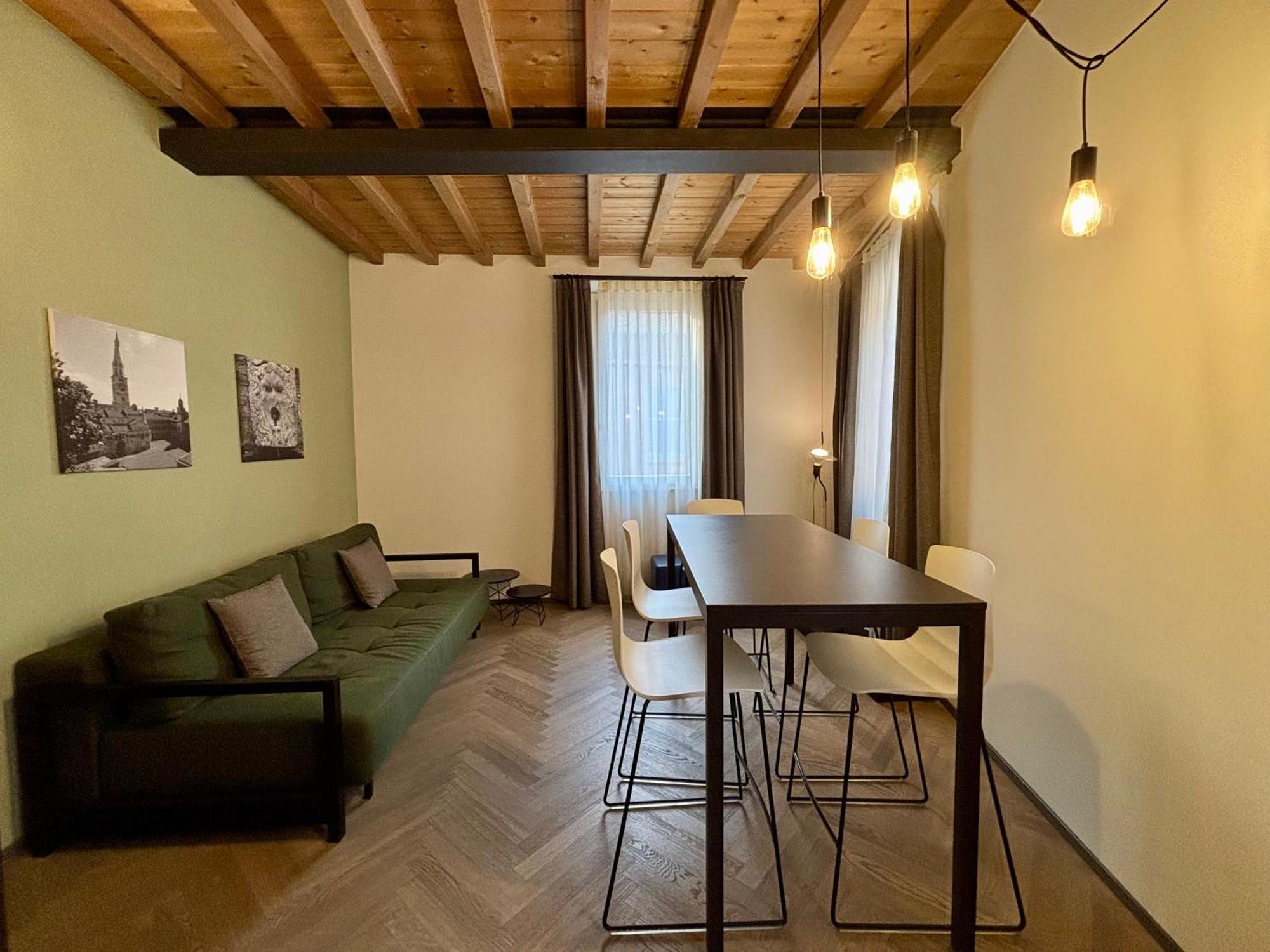 Apartamento Saragozza A Due Passi Da Piazza Grande - Wifi E Parcheggio Gratuito *