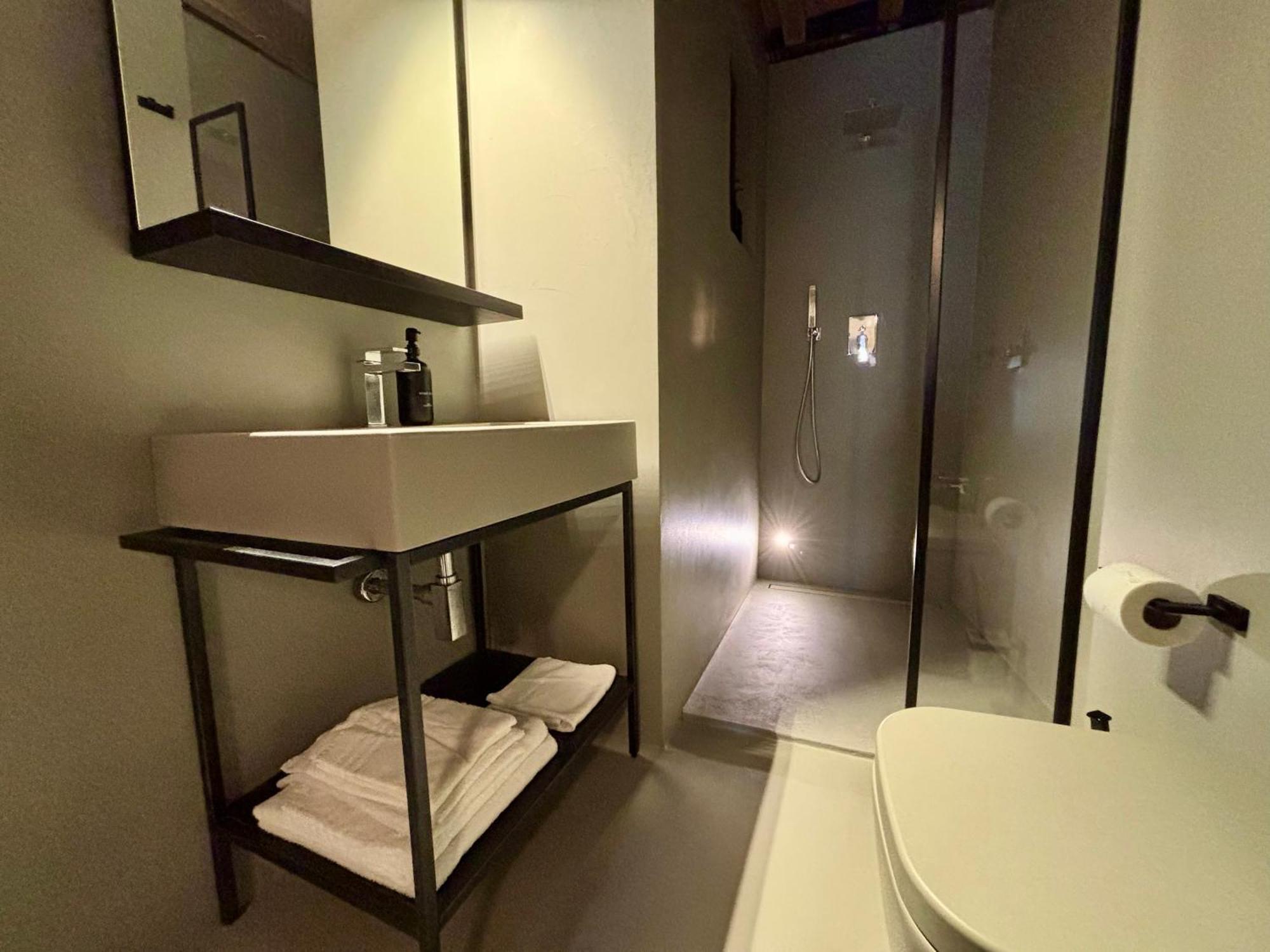 Apartamento Saragozza A Due Passi Da Piazza Grande - Wifi E Parcheggio Gratuito Módena